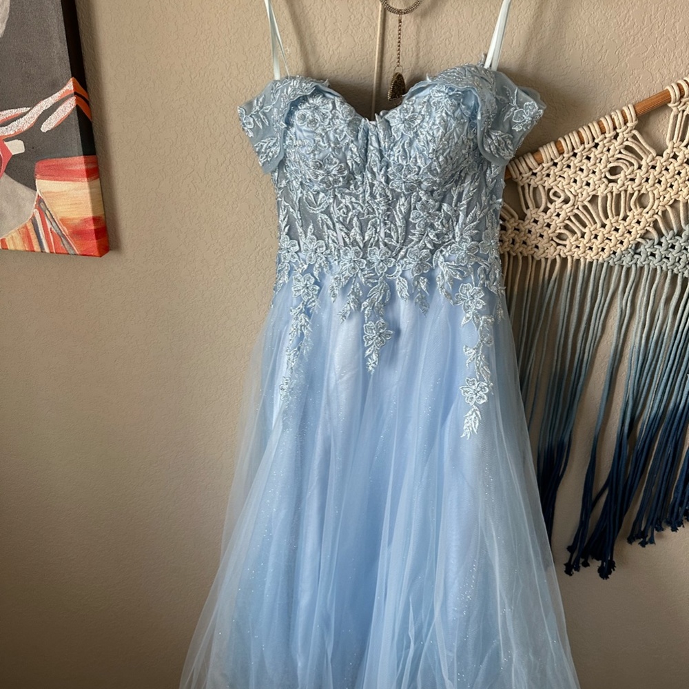 LACE OFF THE SHOULDER A-LINE DRESS